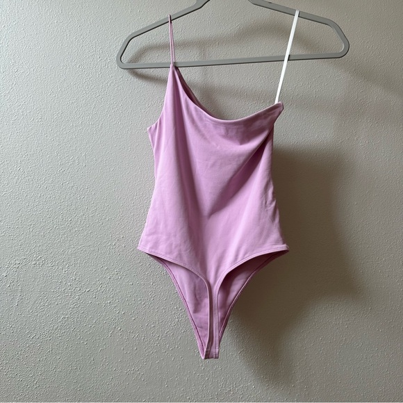 Babaton Contour One-shoulder Cami Bodysuit - Picture 4 of 4